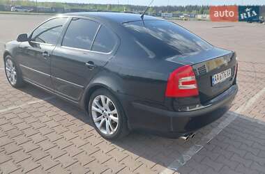 Лифтбек Skoda Octavia 2005 в 