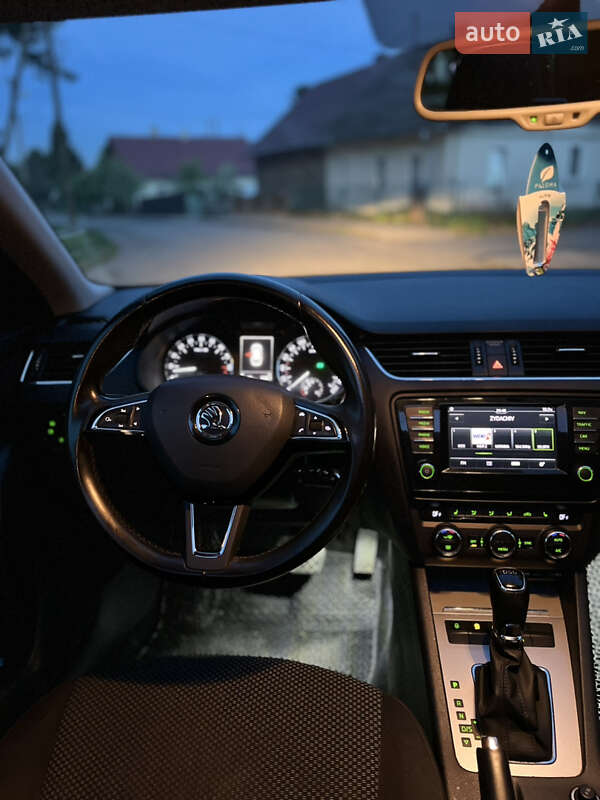 Универсал Skoda Octavia 2015 в Жидачове