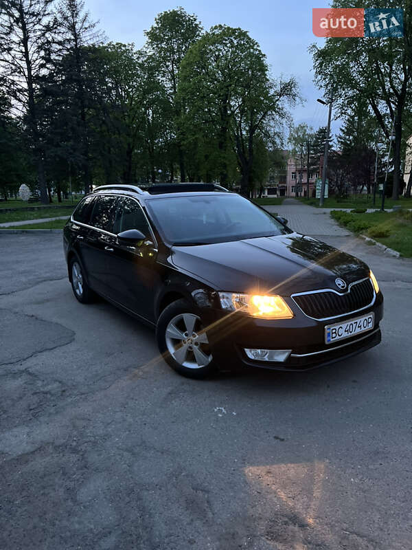 Универсал Skoda Octavia 2015 в Жидачове