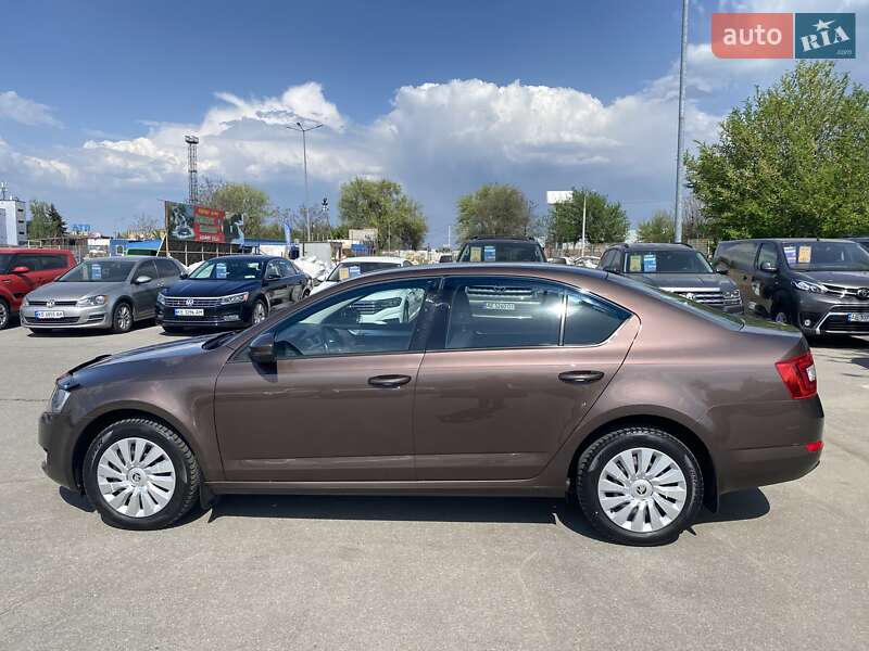 Лифтбек Skoda Octavia 2015 в Днепре