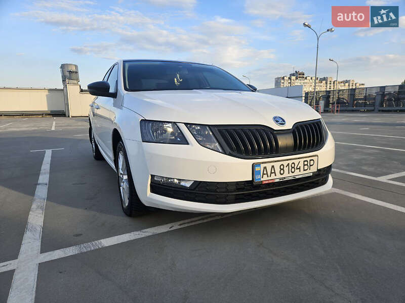 Лифтбек Skoda Octavia 2019 в Киеве