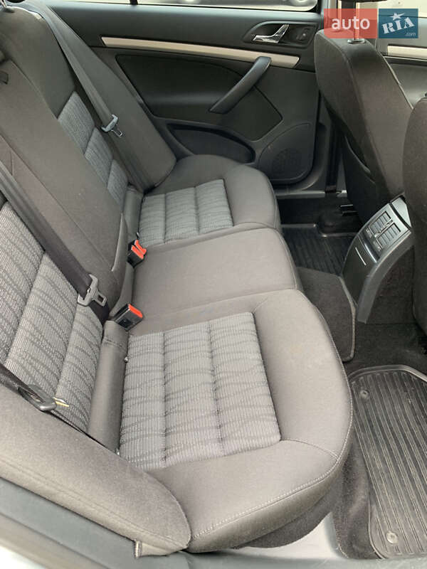 Лифтбек Skoda Octavia 2011 в Киеве