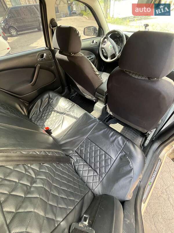 Лифтбек Skoda Octavia 2005 в Киеве