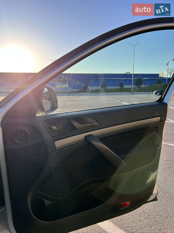 Универсал Skoda Octavia 2011 в Виннице