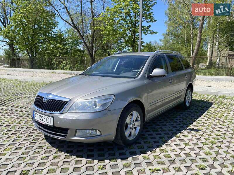 Універсал Skoda Octavia 2012 в 