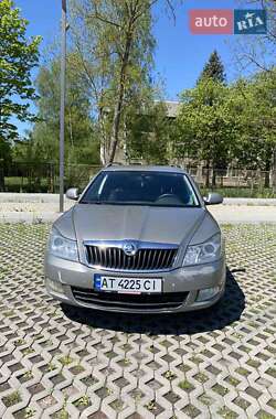 Універсал Skoda Octavia 2012 в 
