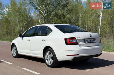 Ліфтбек Skoda Octavia 2018 в 