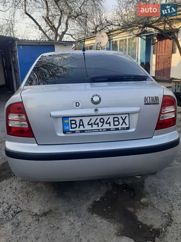 Лифтбек Skoda Octavia 2003 в Смолином
