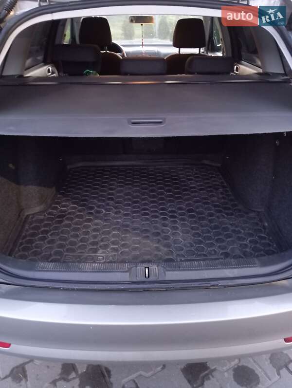 Универсал Skoda Octavia 2010 в Маневичах