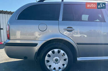 Универсал Skoda Octavia 2009 в 