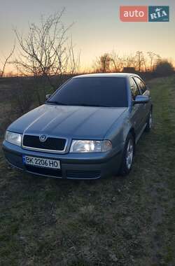 Ліфтбек Skoda Octavia 2004 в 