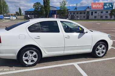Ліфтбек Skoda Octavia 2012 в 