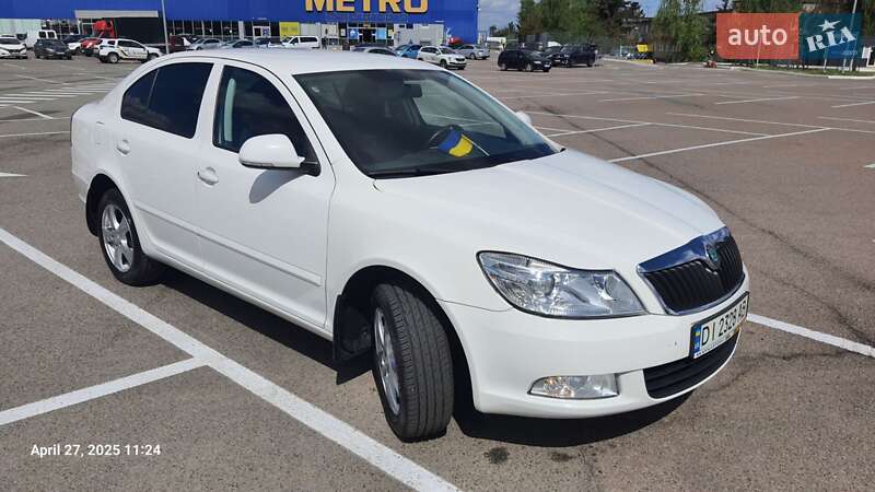 Ліфтбек Skoda Octavia 2012 в 