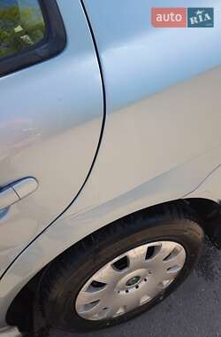 Лифтбек Skoda Octavia 2006 в 