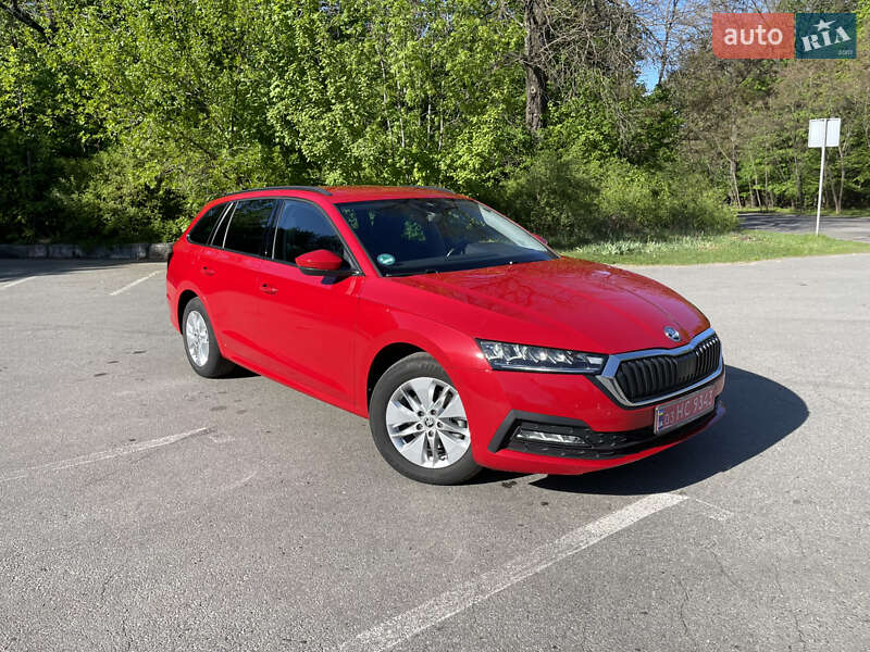 Универсал Skoda Octavia 2021 в 