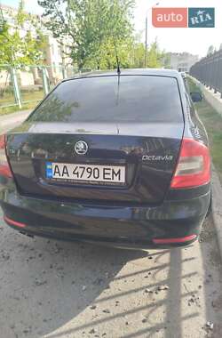 Ліфтбек Skoda Octavia 2010 в 