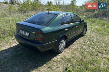 Ліфтбек Skoda Octavia 2000 в Запоріжжі
