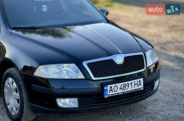 Лифтбек Skoda Octavia 2008 в 