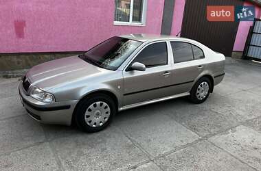 Лифтбек Skoda Octavia 2007 в Ромнах
