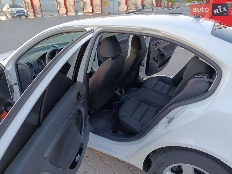 Лифтбек Skoda Octavia 2010 в Виннице