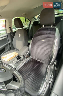 Лифтбек Skoda Octavia 2014 в 