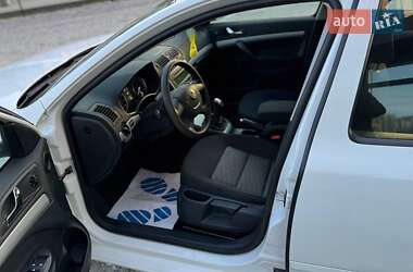 Универсал Skoda Octavia 2012 в 