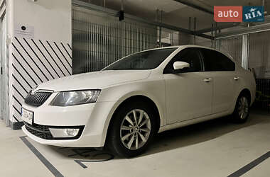 Лифтбек Skoda Octavia 2013 в 