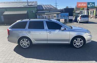 Универсал Skoda Octavia 2011 в 