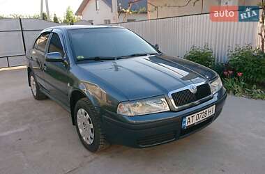 Лифтбек Skoda Octavia 2003 в 