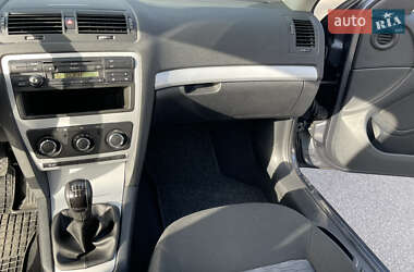 Лифтбек Skoda Octavia 2010 в 