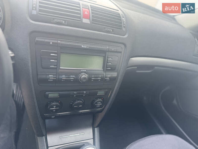 Універсал Skoda Octavia 2006 в Рівному
