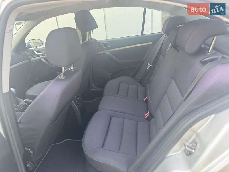 Універсал Skoda Octavia 2006 в Рівному