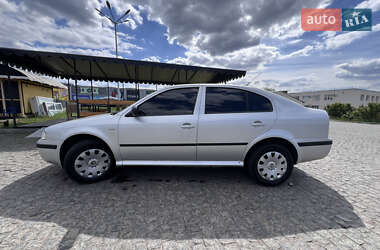 Лифтбек Skoda Octavia 2003 в 