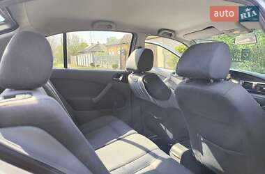 Ліфтбек Skoda Octavia 2002 в 