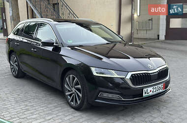 Універсал Skoda Octavia 2021 в 