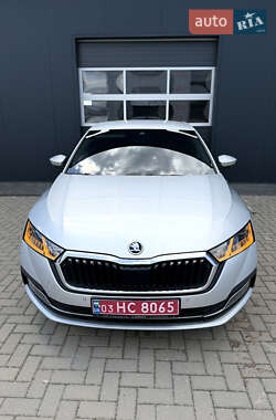 Лифтбек Skoda Octavia 2021 в 