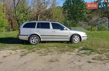 Универсал Skoda Octavia 2004 в 