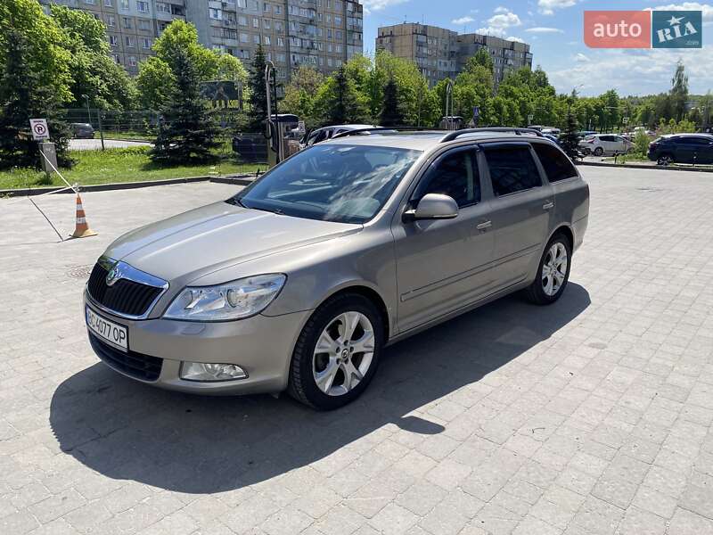 Універсал Skoda Octavia 2010 в 