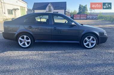 Ліфтбек Skoda Octavia 2009 в 