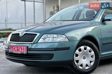 Лифтбек Skoda Octavia 2005 в 