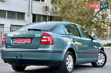 Лифтбек Skoda Octavia 2005 в 