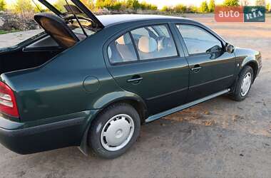Ліфтбек Skoda Octavia 2001 в 