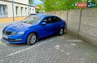 Ліфтбек Skoda Octavia 2018 в 