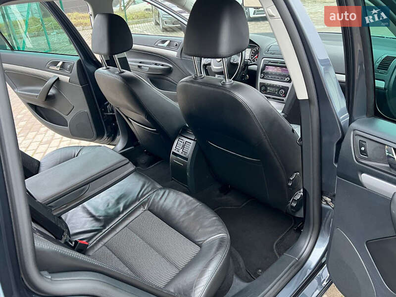 Універсал Skoda Octavia 2010 в Бучі