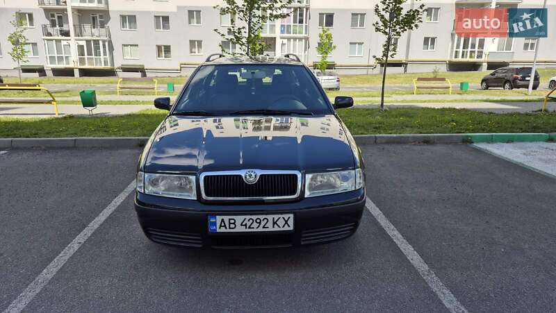 Универсал Skoda Octavia 2003 в 