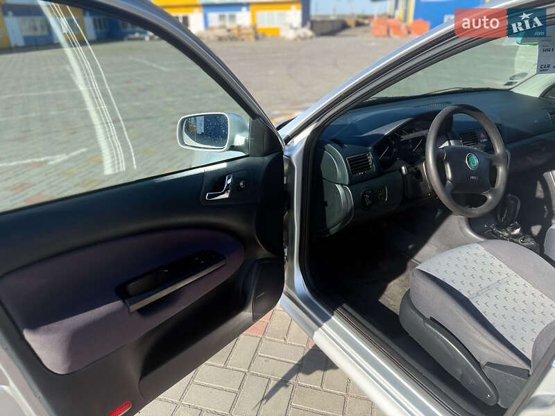 Універсал Skoda Octavia 2001 в Житомирі