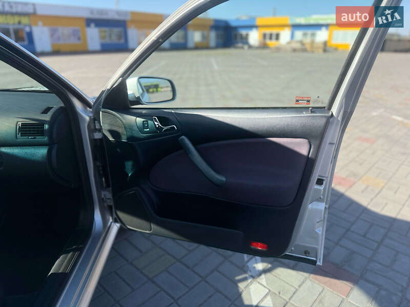 Універсал Skoda Octavia 2001 в Житомирі