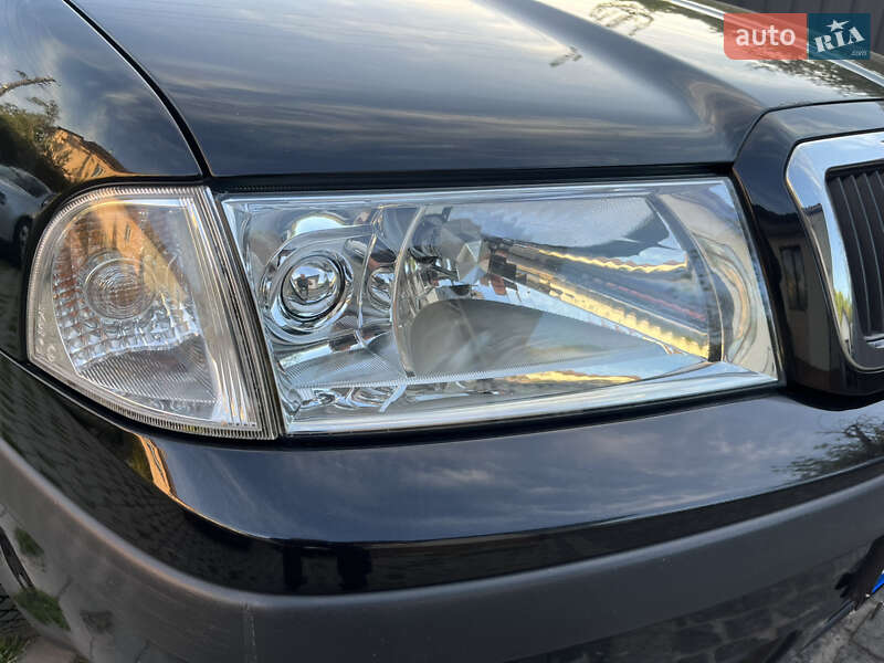 Універсал Skoda Octavia 2008 в Звягелі