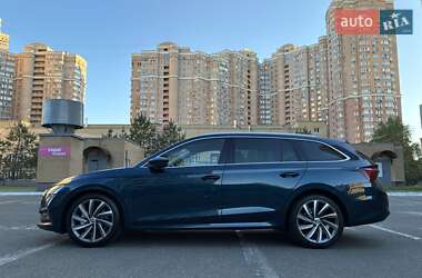 Универсал Skoda Octavia 2021 в Киеве