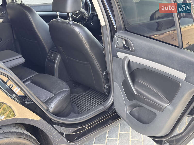Універсал Skoda Octavia 2010 в Рівному